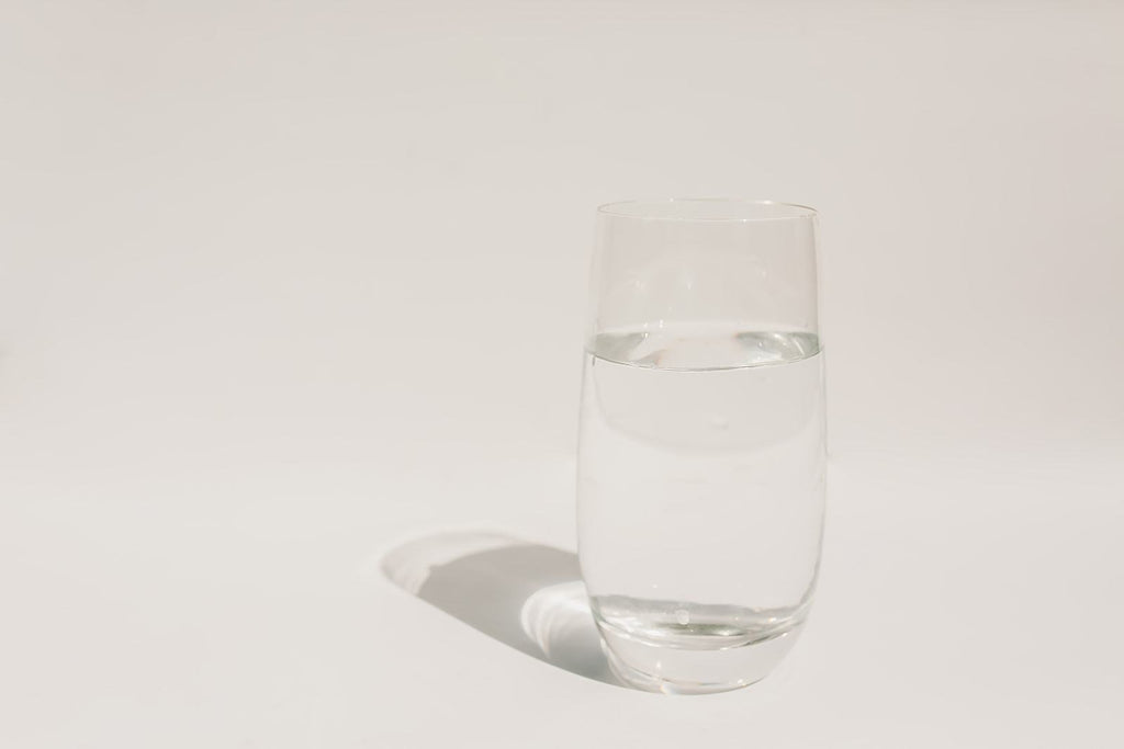 How Much Water Should I Drink While Breastfeeding?