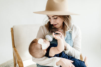 Top 10 Must-Haves For Nursing & Bottle-Feeding Moms